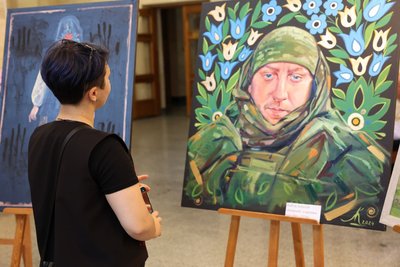 Відзначили медиків та волонтерів: у Черкасах вручили медичний "Оскар" Відзначили медиків та волонтерів: у Черкасах вручили медичний "Оскар"