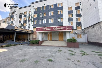 Спогади роковини обстріл армія РФ два "Іскандери" п’ятиповерхівка готель центр міста зруйнована будівля готелю Покровськ Донецька область Спогади роковини обстріл армія РФ два "Іскандери" п’ятиповерхівка готель центр міста зруйнована будівля готелю Покровськ Донецька область