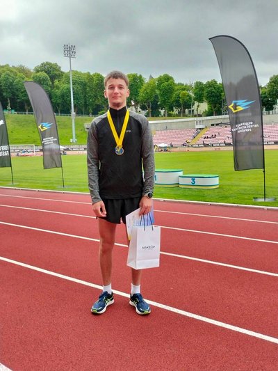 Сум’яни стартували на чемпіонаті України серед юнаків і дівчат Сум’яни стартували на чемпіонаті України серед юнаків і дівчат
