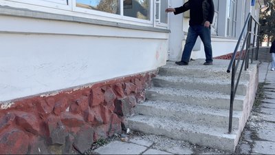 Відділення "Укрпошти", Бурштин, сходи Відділення "Укрпошти", Бурштин, сходи