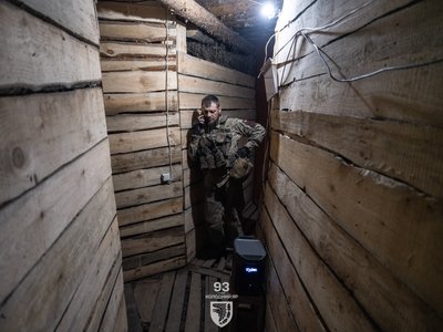 Перешкоди з дроту, підземне укриття та антидронова сітка: у жовтні на Донеччині витратили понад 32 млн на оборону Перешкоди з дроту, підземне укриття та антидронова сітка: у жовтні на Донеччині витратили понад 32 млн на оборону