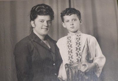 Херсон, "трояндова" волонтерка, Надія Знахаренко Херсон, "трояндова" волонтерка, Надія Знахаренко