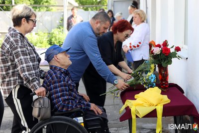 В Ізмаїлі відкрили меморіальну дошку загиблому захиснику Валерію Степанову В Ізмаїлі відкрили меморіальну дошку загиблому захиснику Валерію Степанову