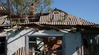 "Мене вкинуло хвилею назад у коридор": жителька села на Кіровоградщині про нічний обстріл "Мене вкинуло хвилею назад у коридор": жителька села на Кіровоградщині про нічний обстріл