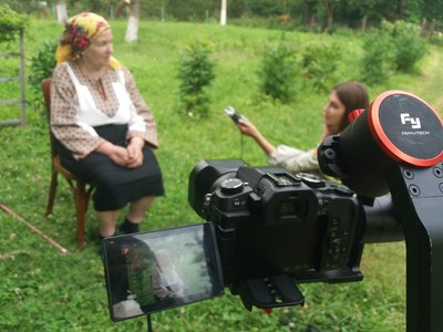 інтерв'ю жінки із села Виженка про побут гуцулів інтерв'ю жінки із села Виженка про побут гуцулів