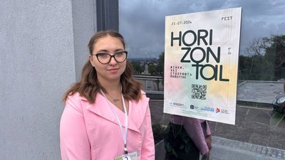 "Про жінок: на війні, вдома, на роботі". У Кам'янському на Дніпропетровщині пройшов соціальний фестиваль "Горизонталь" "Про жінок: на війні, вдома, на роботі". У Кам'янському на Дніпропетровщині пройшов соціальний фестиваль "Горизонталь"