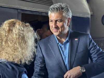 Прем'єр-міністр Хорватії Андрей Пленкович прибув на залізничний вокзал у Києві зранку 15 липня 2026 року