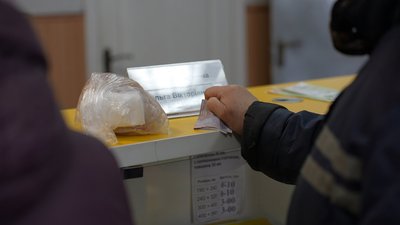 "Яка пенсія у бабусі, хай на тепло буде": як отримати "тисячу від Зеленського" без "Дії" "Яка пенсія у бабусі, хай на тепло буде": як отримати "тисячу від Зеленського" без "Дії"