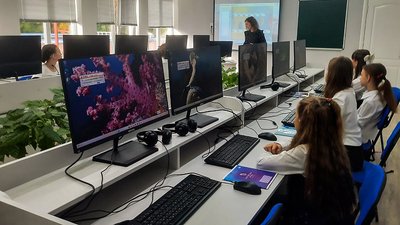 Для кращого вивчення та засвоєння іноземних мов. Дев’ять шкіл Кропивницького обладнали лінгафонними кабінетами