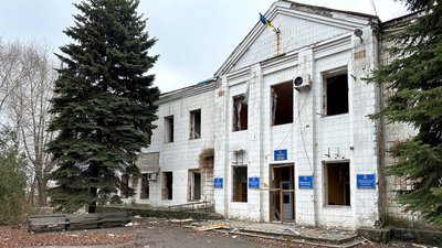 Понад 10 людей загинули або поранені за тиждень. Війська РФ посилили обстріли Мирноградської громади Понад 10 людей загинули або поранені за тиждень. Війська РФ посилили обстріли Мирноградської громади