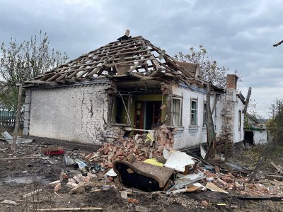 "Боже, де ми тепер будемо жити": репортаж з будинку, що став епіцентром влучання ударного дрона "Боже, де ми тепер будемо жити": репортаж з будинку, що став епіцентром влучання ударного дрона
