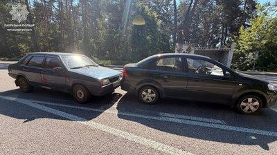На Черкащині зіткнулися автобус та три автомобілі