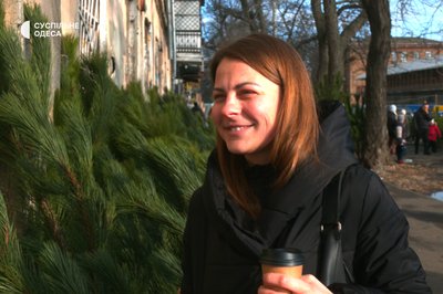 "Ялинка зробить святковий настрій": яка її вартість в Одесі "Ялинка зробить святковий настрій": яка її вартість в Одесі