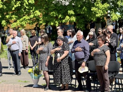 Відкриття анотаційної дошки Богдану Конику, село Тужилів, Івано-Франківщина Відкриття анотаційної дошки Богдану Конику, село Тужилів, Івано-Франківщина