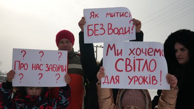 Мешканці Новоселиці поблизу Сум скаржаться на відсутність води і тепла через відключення світла