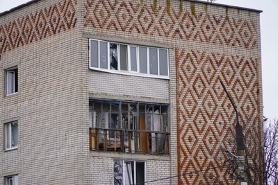"Танки РФ по могилах наших воїнів їздять". Як за 9 км від фронту живуть люди у Покровському на Дніпропетровщині "Танки РФ по могилах наших воїнів їздять". Як за 9 км від фронту живуть люди у Покровському на Дніпропетровщині