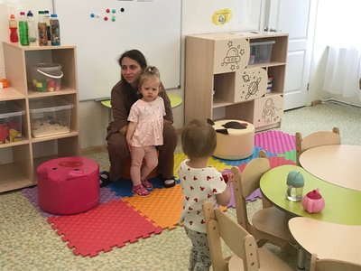 У Житомирі відкрили 8 центрів педагогічного партнерства для дітей від 1 до 2 років: які заняття проводять у дитсадку №46 У Житомирі відкрили 8 центрів педагогічного партнерства для дітей від 1 до 2 років: які заняття проводять у дитсадку №46