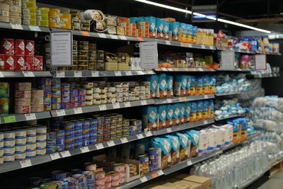 Спорожнілі полиці та ліміти на продаж: чи буде дефіцит продуктів на Дніпропетровщині