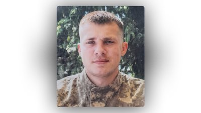 На Чернігівщині попрощалися з військовими Віталієм Єрком та Юрієм Запростим На Чернігівщині попрощалися з військовими Віталієм Єрком та Юрієм Запростим