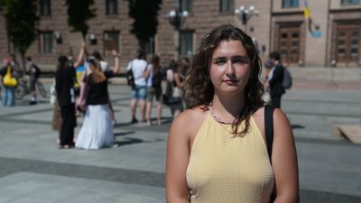 "Життя НАБУ та САП є важливим": люди вийшли на акцію проти закону 12414 у Миколаєві "Життя НАБУ та САП є важливим": люди вийшли на акцію проти закону 12414 у Миколаєві