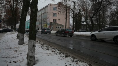 Конотоп в умовах війни: пошкоджені будинки, робота на генераторах та водопостачання за графіком Конотоп в умовах війни: пошкоджені будинки, робота на генераторах та водопостачання за графіком