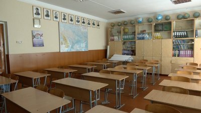 Учень приніс навчальну страйкбольну гранату: у Вінниці в одній зі шкіл пролунав вибух Учень приніс навчальну страйкбольну гранату: у Вінниці в одній зі шкіл пролунав вибух