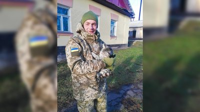 Військовий ЗСУ Віталій Крутий, з яким прощалися у Менській громада на Чернігівщині 20 травня 2024 року Військовий ЗСУ Віталій Крутий, з яким прощалися у Менській громада на Чернігівщині 20 травня 2024 року