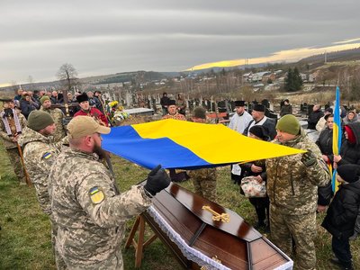 Похорон, ЗСУ, Тернопільщина, військовослужбовець, 25 листопада 2025, Тернопіль Похорон, ЗСУ, Тернопільщина, військовослужбовець, 25 листопада 2025, Тернопіль