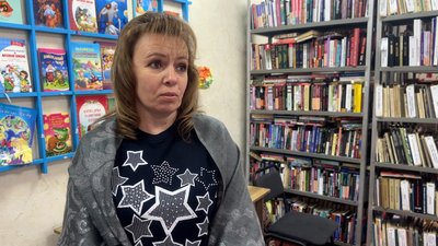 Завідувачка Карпівської сільської бібліотеки Яніна Матвієнко, Карпівка, Донецька область Завідувачка Карпівської сільської бібліотеки Яніна Матвієнко, Карпівка, Донецька область