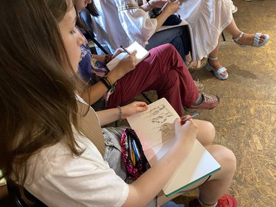 "Живі малюнки": у Вінниці проводять мистецькі зустрічі художників-аматорів "Живі малюнки": у Вінниці проводять мистецькі зустрічі художників-аматорів