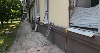"Це була для нас найстрашніша ніч: гуде, летить і все горить": очевидці про обстріл РФ Запоріжжя 18 червня "Це була для нас найстрашніша ніч: гуде, летить і все горить": очевидці про обстріл РФ Запоріжжя 18 червня