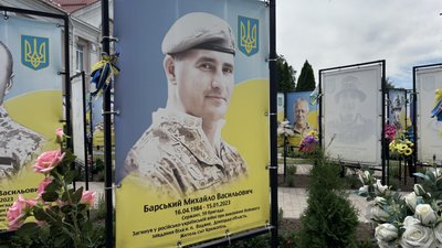 У Крижополі на Вінниччині вшанували пам’ять загиблих бойових медиків У Крижополі на Вінниччині вшанували пам’ять загиблих бойових медиків