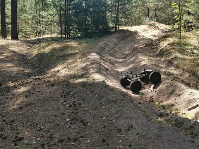 Наземні дрони виготовляють на Полтавщині: як використовують військові Наземні дрони виготовляють на Полтавщині: як використовують військові