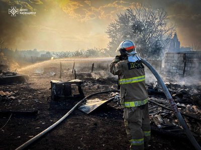 На Київщині літня жінка загинула через спалювання бур'янів на городі На Київщині літня жінка загинула через спалювання бур'янів на городі