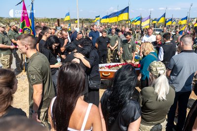 Захищав Україну до кінця: в Одесі попрощалися з прикордонником Денисом Качуркою