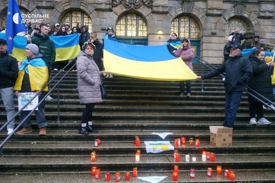 У Німеччині провели провели мітинг на підтримку України У Німеччині провели провели мітинг на підтримку України