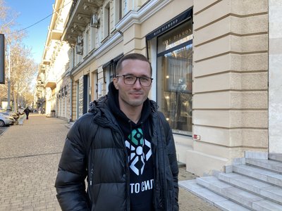 Про допомогу херсонцям під час війни та зв’язки з колаборантом Сальдо. Інтерв'ю з волонтером Євгеном Гіліним Про допомогу херсонцям під час війни та зв’язки з колаборантом Сальдо. Інтерв'ю з волонтером Євгеном Гіліним