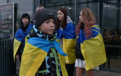 Волонтери з Черкащини вуличними співами зібрали 800 тисяч гривень для армії Волонтери з Черкащини вуличними співами зібрали 800 тисяч гривень для армії