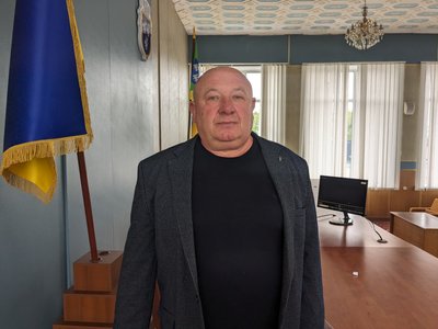 На Житомирщині жителі громади прийшли на сесію, аби виступити проти відновлення робіт на місцевому кар'єрі На Житомирщині жителі громади прийшли на сесію, аби виступити проти відновлення робіт на місцевому кар'єрі