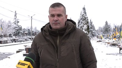 Військовий – Ганс Військовий – Ганс