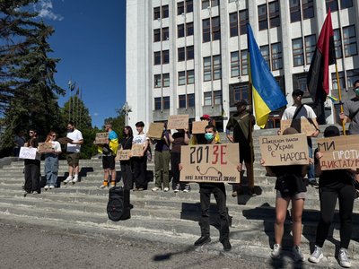 В Україні другий день протестів проти закону, який нівелює незалежність НАБУ та САП