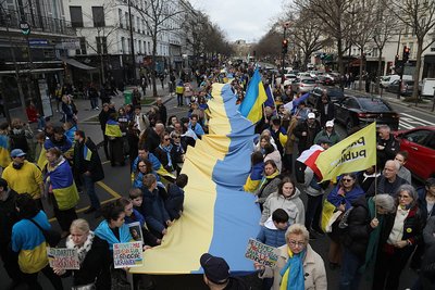 У світі пройшли акції на підтримку України до роковин початку повномасштабного вторгнення Росії У світі пройшли акції на підтримку України до роковин початку повномасштабного вторгнення Росії