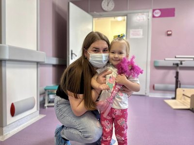 В Охматдиті врятували 3-річну дівчинку Соломію з Житомирщини, якій не давали шансів на життя В Охматдиті врятували 3-річну дівчинку Соломію з Житомирщини, якій не давали шансів на життя