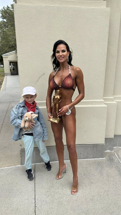 Top Guns California: житомирянка Валентина Авдєєва перемогла на змаганнях з фітнес-бікіні у США