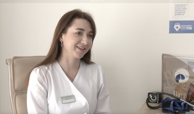 У Черкасах берег Дніпра всипаний чорними колючками У Черкасах берег Дніпра всипаний чорними колючками