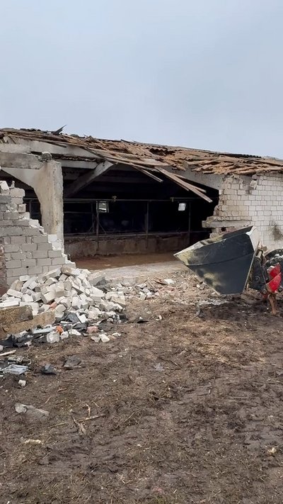 Армія РФ обстріляла ферму у Кролевецькій громаді Армія РФ обстріляла ферму у Кролевецькій громаді