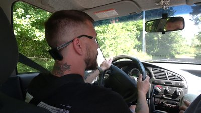 На Рівненщині ветерани та люди з інвалідністю безплатно вчаться водити автомобіль На Рівненщині ветерани та люди з інвалідністю безплатно вчаться водити автомобіль