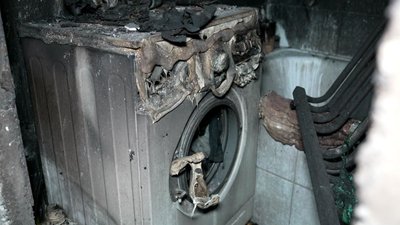 Побутова техніка, згоріла пралка Побутова техніка, згоріла пралка
