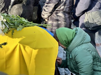 З військовим Василем Дещинським попрощалися у Рівному