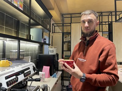 Працюють під обстрілами вдома та відкривають бізнес в інших містах: як виживають херсонські підприємці Працюють під обстрілами вдома та відкривають бізнес в інших містах: як виживають херсонські підприємці